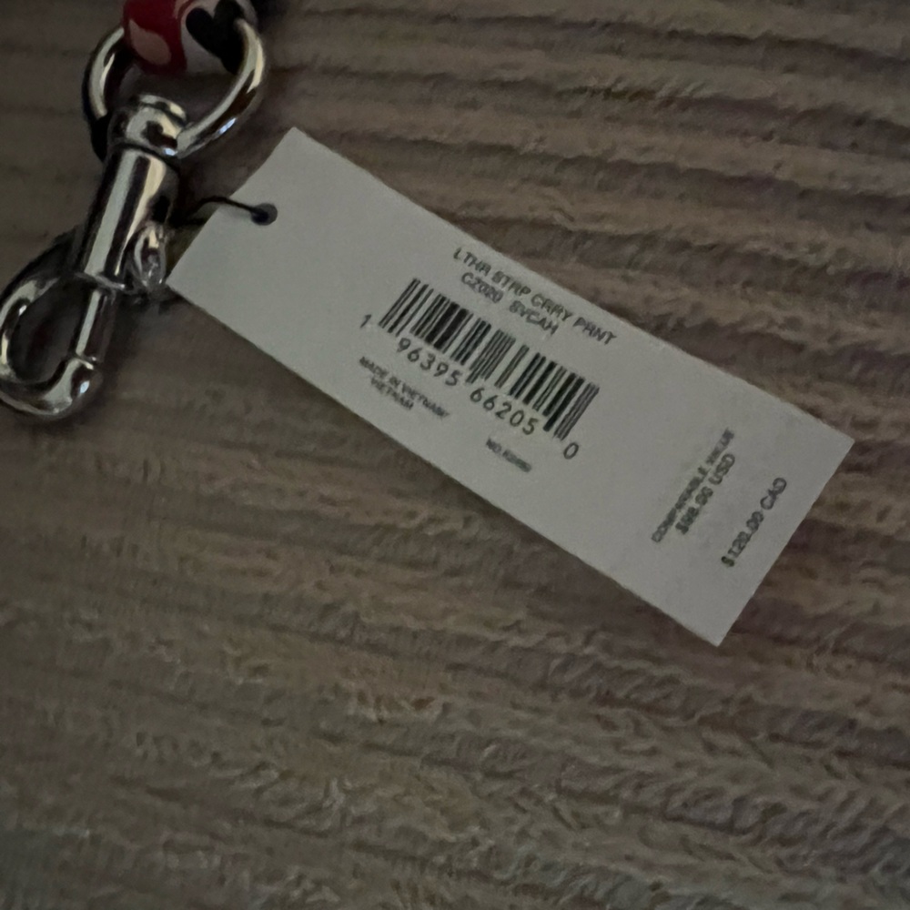 Coach Strap With Cherry Print nwt - Picture 4 of 6